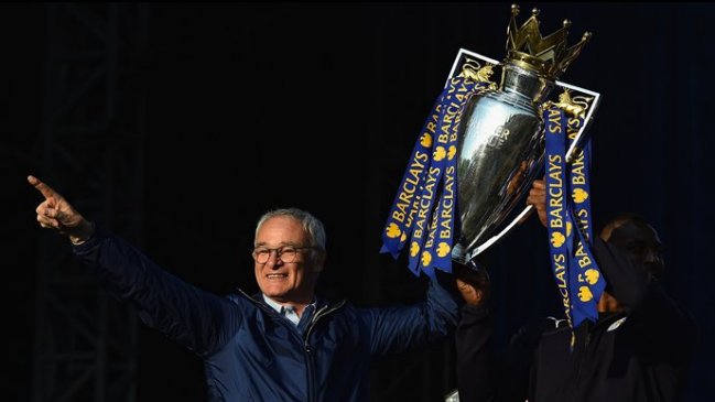 Claudio Rainieri fue nombrado entrenador del año en Inglaterra