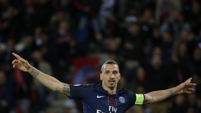 Agente de Zlatan negó contactos con Manchester United