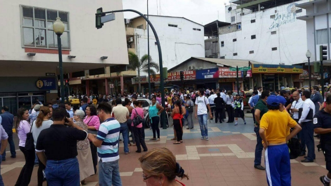 Nueva réplica de sismo en Ecuador dejó una persona fallecida