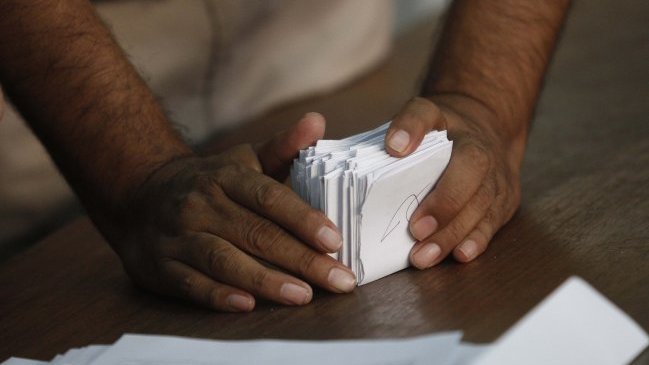 Contraloría instruyó prescindencia de funcionarios públicos para elecciones primarias