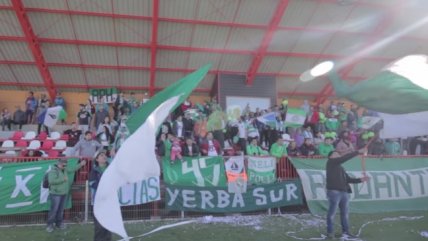   Hinchas de Puerto Montt realizaron banderazo previo a revancha con Everton 