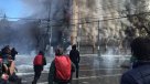 Encapuchados provocaron incendio en farmacia de Valparaíso