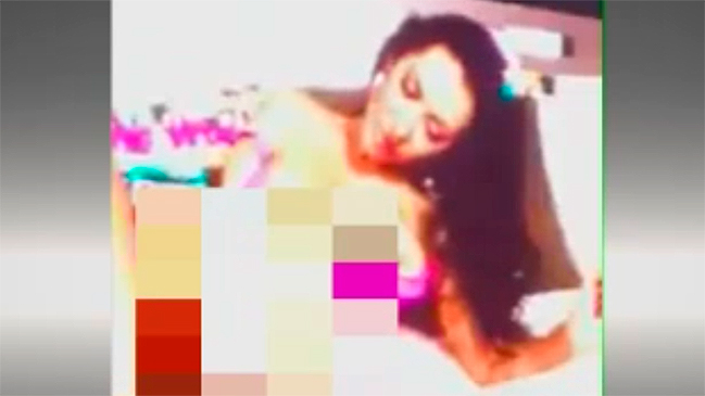 Muestra de cine para vecinos terminó en bochorno por exhibición pornográfica