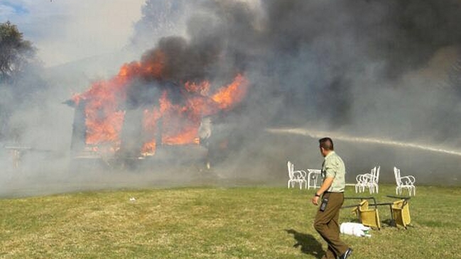 Puerto Varas: Incendio destruyó una casa y un galpón