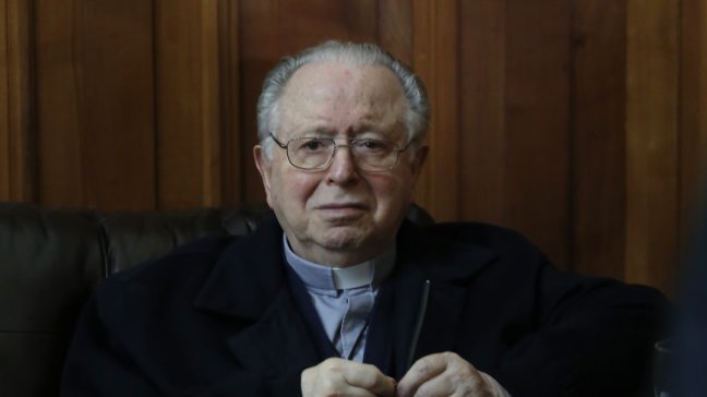 Providencia revocó calidad de hijo ilustre a Fernando Karadima