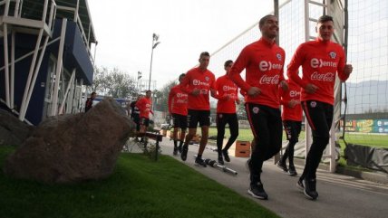 La selección chilena completó una nueva práctica de cara al amistoso con Jamaica