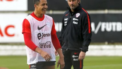 Alexis se robó las miradas en la práctica de la selección