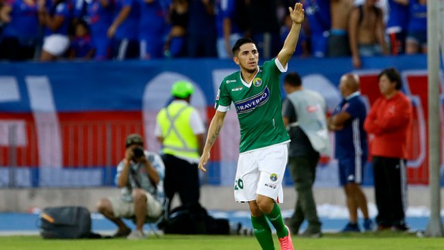 Diego Valdés: Uno espera jugar algún día en un club grande