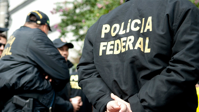 Consternación en Brasil: Adolescente fue violada por una treintena de hombres