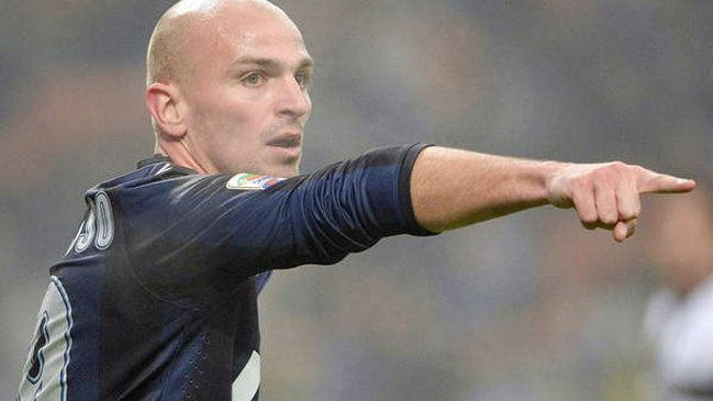 Cambiasso sobre Medel: Está viviendo su experiencia en Inter y espero que le vaya bien