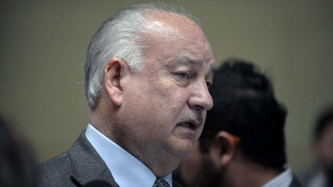 Teillier sobre Lagos: Preferiría que el candidato presidencial fuera otro