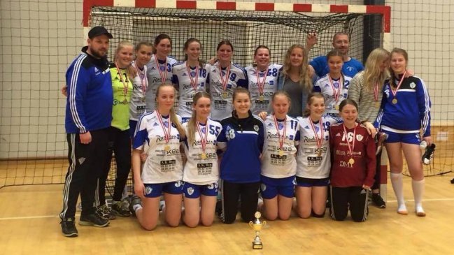 Jugadoras danesas de balonmano celebraron desnudas tras conquistar un título