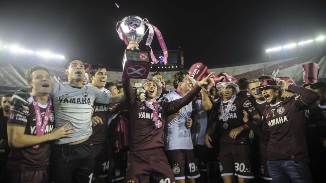 Lanús goleó a San Lorenzo y se coronó campeón de la liga argentina