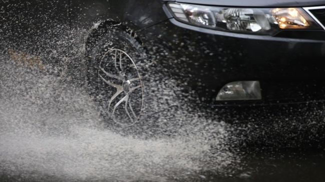 Intensa lluvia inundó casas y anegó colegios en provincia de Los Andes