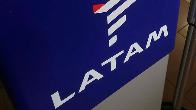 Latam suspende sus vuelos a Venezuela