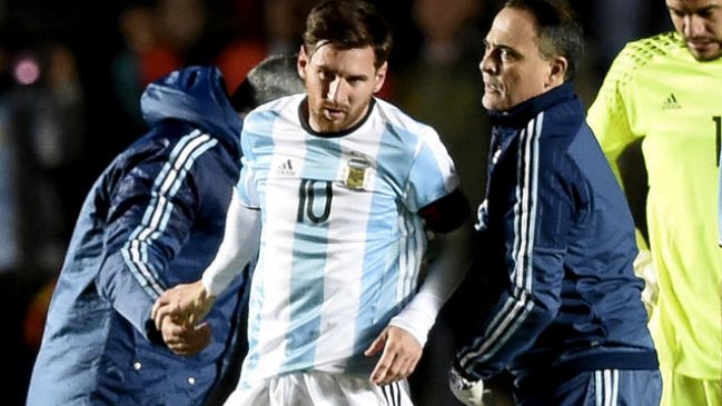 Parte médico señaló que Lionel Messi evoluciona favorablemente de su lesión en la espalda