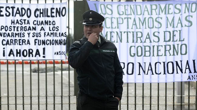Gendarmes logran acuerdo con el Gobierno y deponen paro