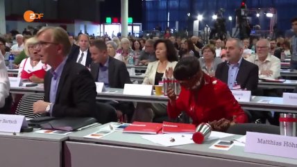   Congresista alemana recibió un tortazo por su rechazo a los refugiados 