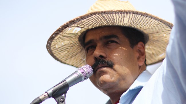 Maduro demandará al Parlamento por pedir activar Carta Democrática