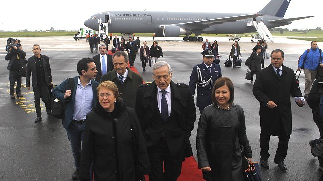  Bachelet llegó a Francia para liderar reunión OCDE  
