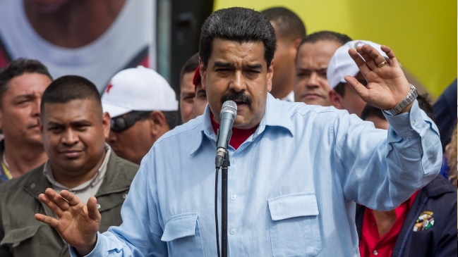Maduro pidió a oposición no retirarse de diálogo que se inició en República Dominicana