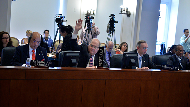 OEA optó por declaración conciliadora y rechazó aplicar Carta Democrática a Venezuela