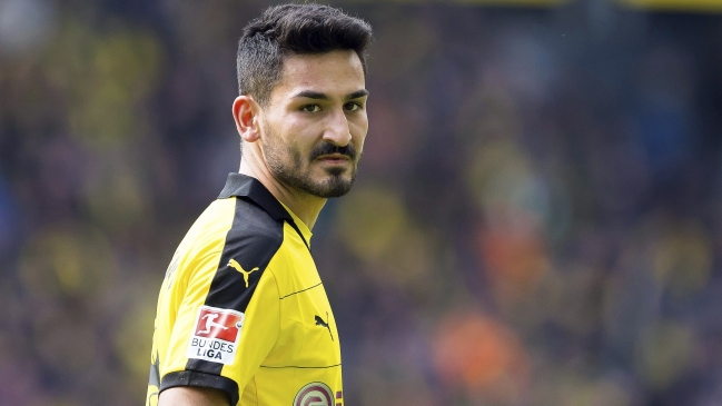 Borussia Dortmund confirmó la partida de Gündogan a Manchester City