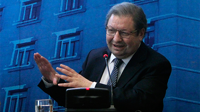 Cavallo, testigo en querella contra Qué Pasa: Se me pidió que declarara como experto