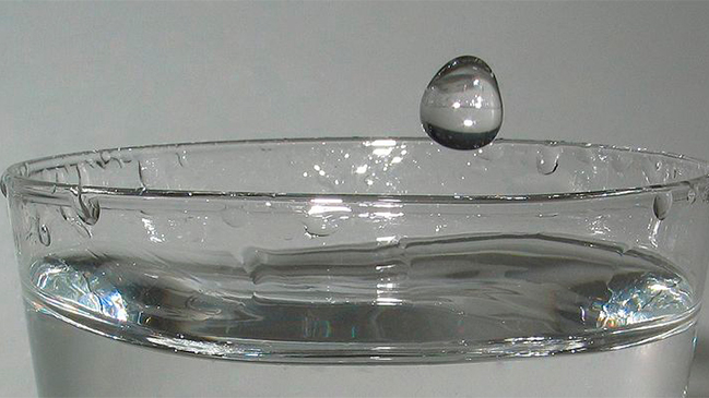 Mujer murió por beber demasiada agua bajo efecto de drogas