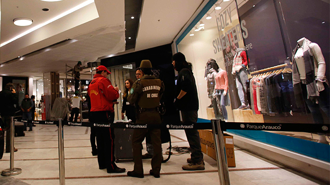 Gobierno se abrió a posibilidad de que guardias de centros comerciales porten armas