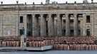 Spencer Tunick reaparece desnudando seis mil colombianos en Bogotá