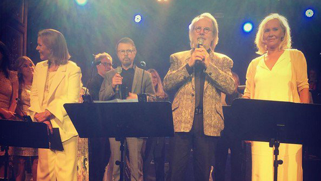 Integrantes de ABBA se reúnen en concierto en Estocolmo