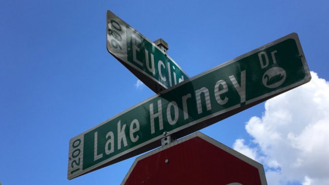 Un vecino harto de las bromas quiere cambiar el nombre de su pueblo