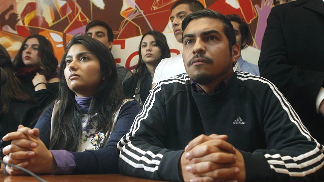 Confech se reunirá con ministra para conocer reforma a la educación superior