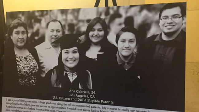 Fotografías y cineastas ponen rostro a la inmigración latina en EE.UU.