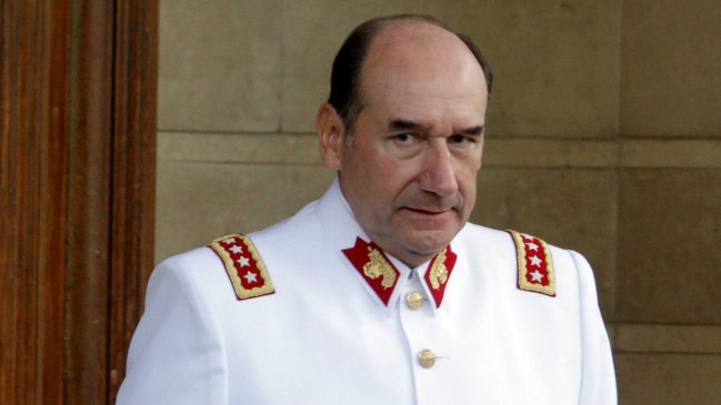 Ex comandante en jefe del Ejército declara por segunda vez en la Fiscalía