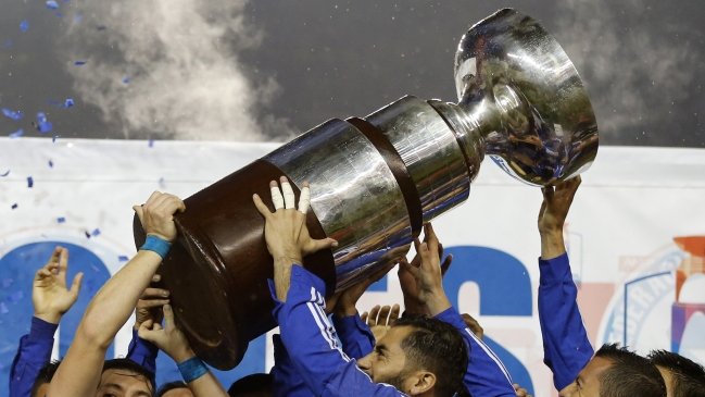 Supercopa entre U. de Chile y U. Católica fue aplazada de manera indefinida