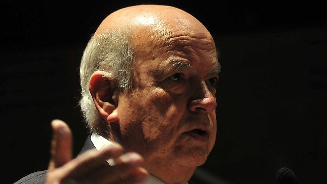 Insulza negó que demanda a Bolivia tenga relación con encuestas de 