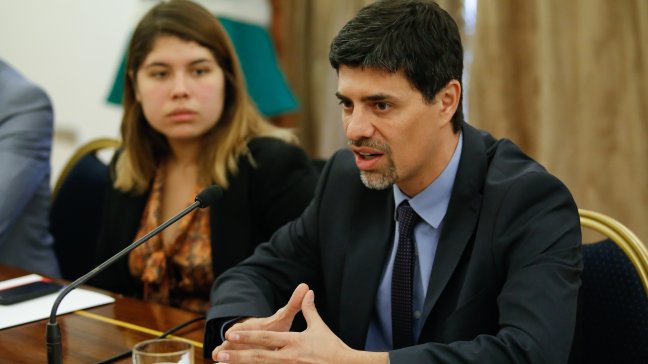 Gobierno y titularidad sindical: 