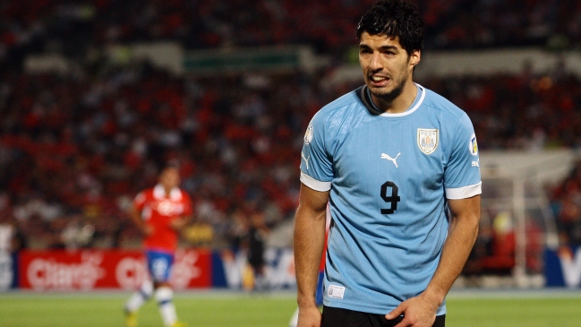 Oscar Tabárez confirmó que Luis Suárez no jugará ante Venezuela