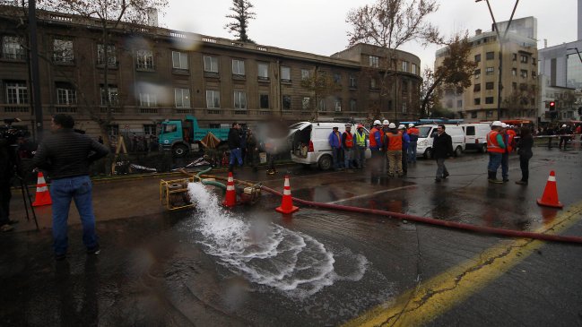 Intendencia: Creemos que Aguas Andinas tiene responsabilidad en rotura de matriz