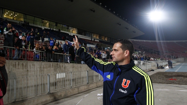 Guillermo Marino visitó pretemporada de Universidad de Chile en el Centro Deportivo Azul