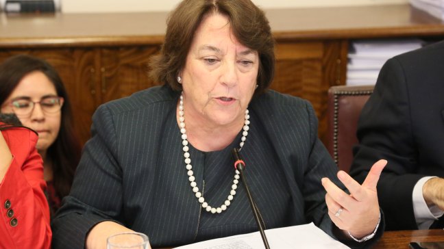 Delpiano explica a Confech la reforma a la educación superior