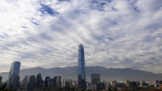 Hay alerta ambiental en Santiago este sábado