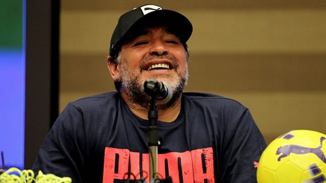 Maradona dijo que presidente de FIFA 