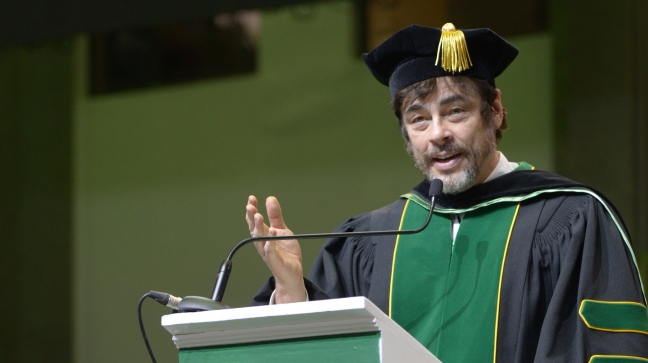 Benicio del Toro defiende su orgullo latino y las ventajas de ser bilingüe