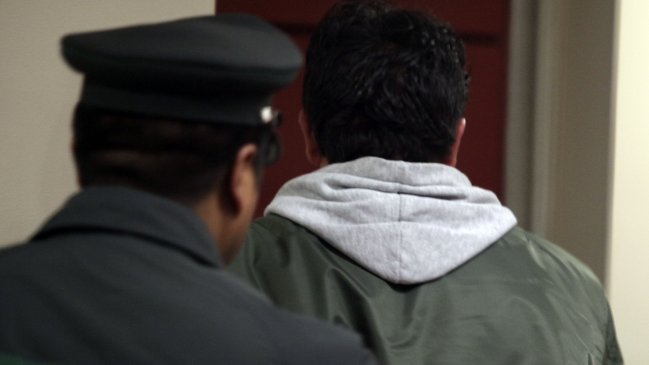 Hombre que apuñaló 28 veces a chofer en Penco fue recapturado por Carabineros
