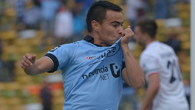 Lucas Zelarrayán es inalcanzable para mercado chileno ante interés de la UC, según su agente