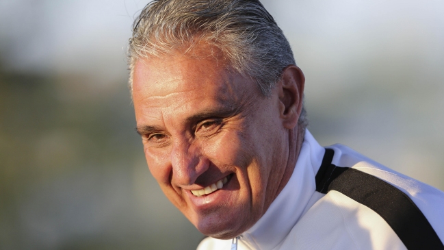 Tite continúa negociando para asumir como seleccionador de Brasil