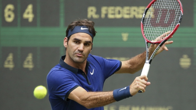 Roger Federer derrotó a Malek Jaziri y se metió en cuartos de final en Halle